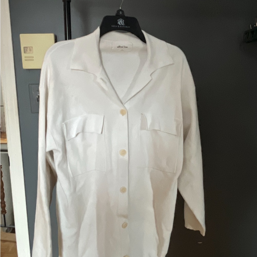Aritzia White Button-Up shacket (sweater jacket)